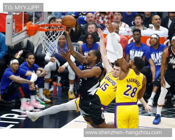 2010年西部半决赛湖人与爵士的激烈对决回顾与精彩瞬间分析 2010年西部半决赛湖人与爵士的激烈对决回顾与精彩瞬间分析